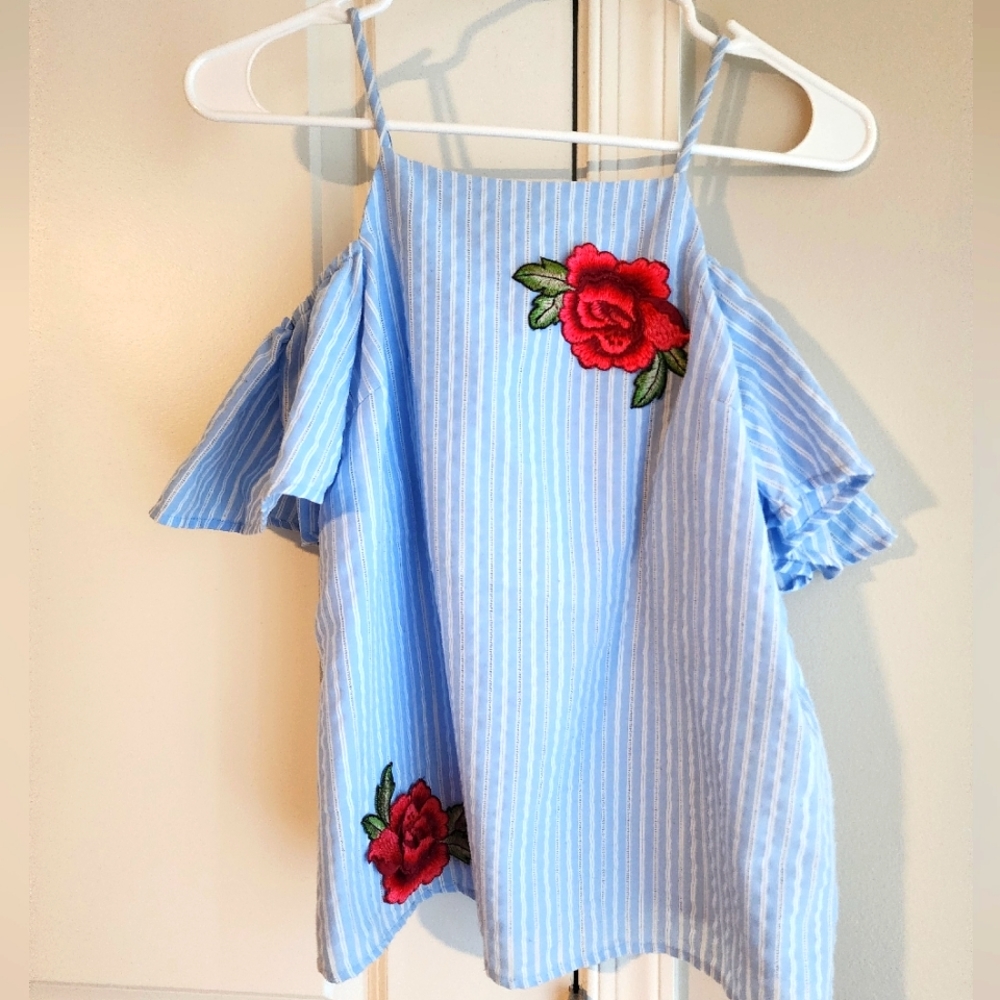 Blue blouse w/Rose patches